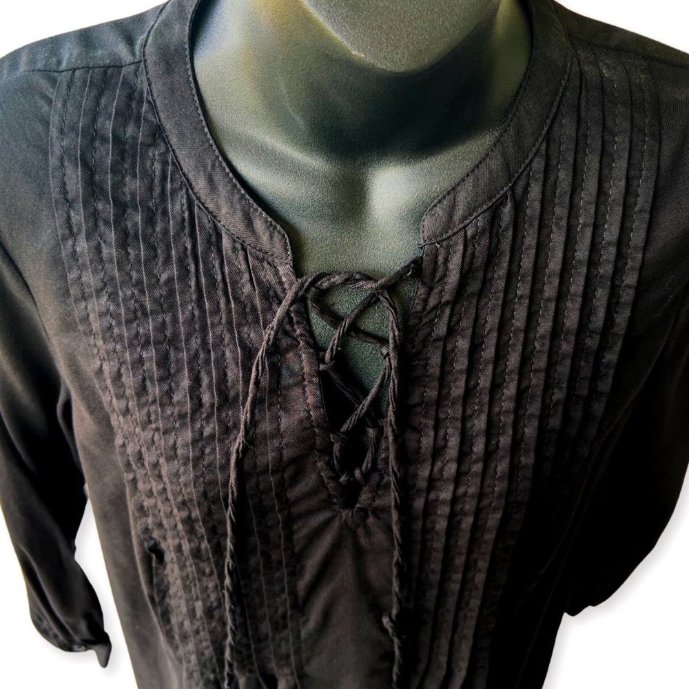 🌸 4/$50🌸 Black Lace-Up Tunic with Pleating Details
